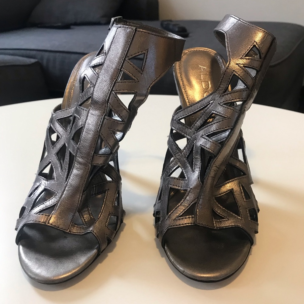 High heel shoes